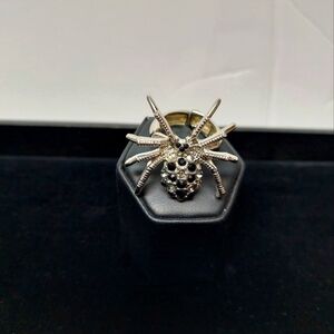 Silver-toned and Black Rhinestone Spider Ring, Size 7
